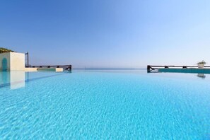 infinity pool