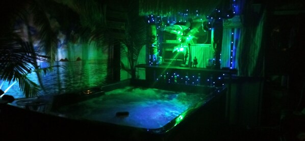 Jacuzzi at night