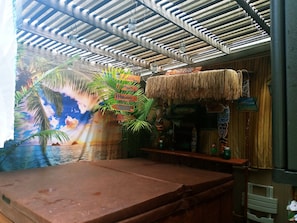 Jacuzzi & Tiki Bar