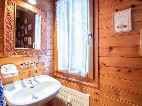 Spiegel, Braun, Zapfhahn, Sinken, Armatur, Bad Sink, Eigentum, Badezimmerschrank, Lila, Fenster