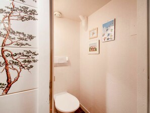 Eigentum, Gebäude, Holz, Interior Design, Wand, Kunst, Zweig, Haus, Flooring