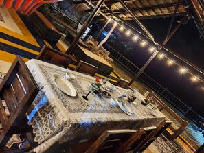 Outdoor dining