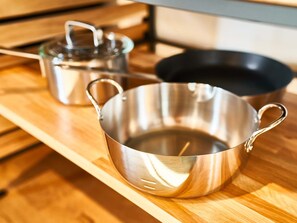 kitchenware