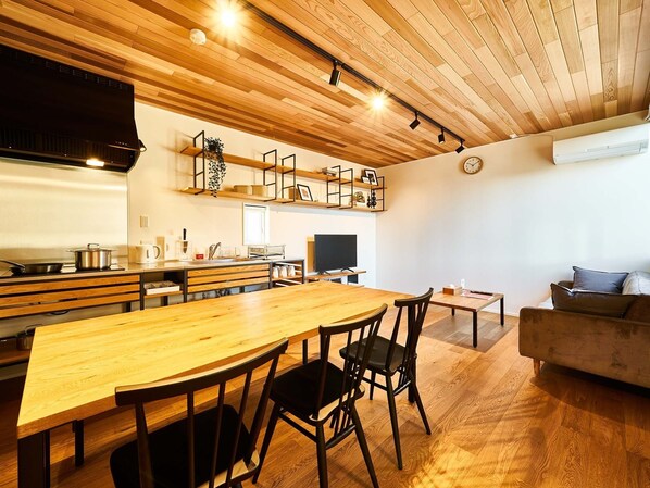 Living / dining / kitchen (entire 2nd floor)