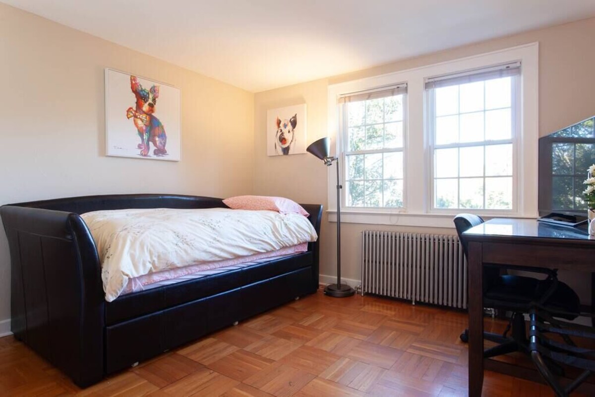 The Safe House – High Tech Apt #3 – 4 beds