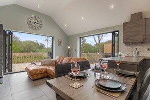 Kitchen/Dinning Room