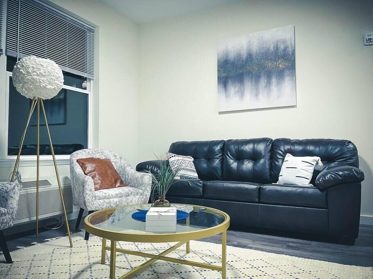 Somerset*1Bd* NoCleaningFee*Parking*Gym*Train 2 NY