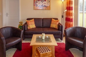 Wohn-Essbereich mit Couch