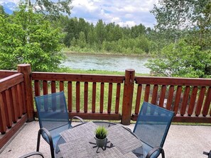Elk River l Steps Away