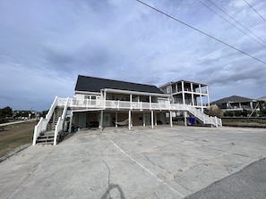 This property is a 4 unit condo. Teffie's Fault is top left unit.