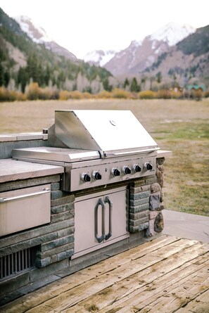 Outdoor Grill