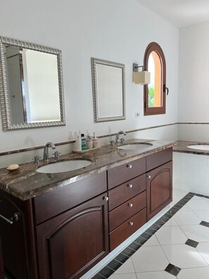 En suite bathroom of the Master bedroom