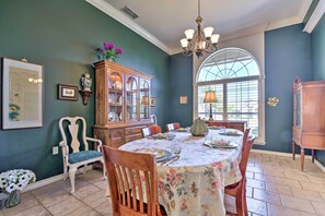 Dining Room | Dishware Provided