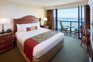 Comfortable King size bed! Exact unit will be assigned upon arrival. Views, colors and decoration may vary.