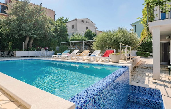 pool