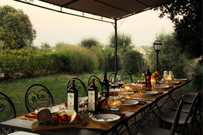 Outdoor dining