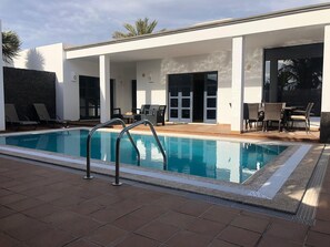 Schwimmbad des Ferienhauses