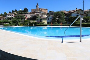 Holiday Home Swimming Pool