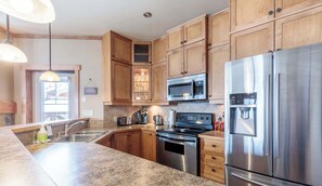 Kitchen equipped with all the essentials