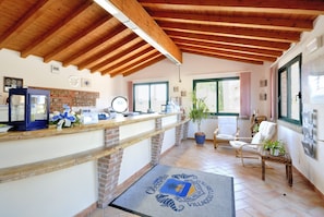 la-cecinella-apartment-cecina-residence-reception