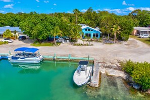 Neighborhood boat basin