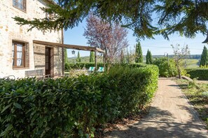 rocche-di-valiano-chianti-castelnuovo-berardenga-multiproperty-garden