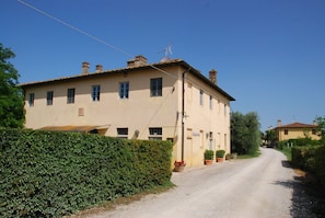 agriturismo-cabbiavoli-chianti-multiproperty-external