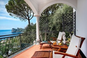 medusa-and-the-seahorse-villa-massa-lubrense-apartment-terrace