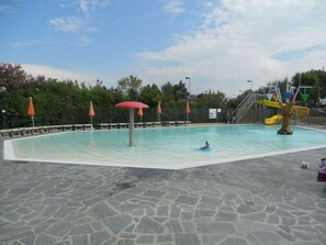 villaggio-colombare-sirmione-multiproperty-pool