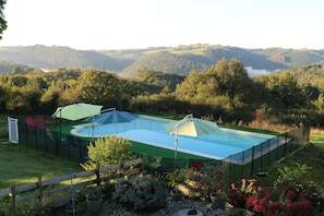 Large 12x6m pool shared with Bleuet Gîte