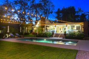 Gorgeous lights light up the backyard