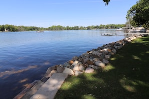 Additional lake access halfway around the shoreline.