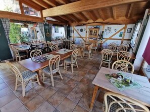 commun room / commun breakfast room