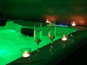 Bain à remous intérieur
