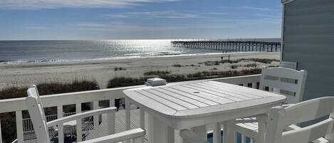 Oceanfront with a pier view!