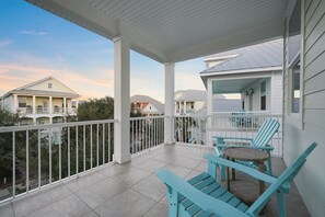 Better Together - Crystal Beach Vacation Rental House with Community Pool in Destin, FL - Bliss Beach Rentals