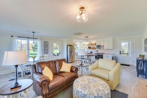 Living Room | Smart TV