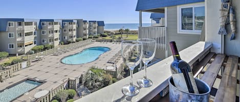 North Myrtle Beach Vacation Rental | 2BR | 2BA | Stairs Required | 840 Sq Ft