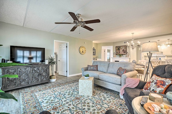 Ormond Beach Vacation Rental | 2BR | 2BA | 1,121 Sq Ft | Elevator Access