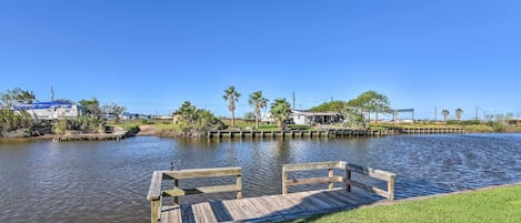 Bay City Vacation Rental | 3BR | 1BA | 700 Sq Ft | Step-Free Access