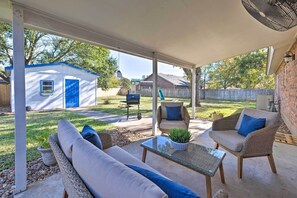 Covered Porch | Charcoal Grill