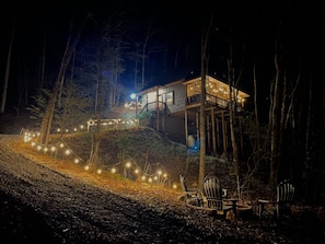 Lighted walkway from Fire Pit to Entryway and Hot Tub