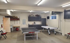 Amazing Garage with Ping-Pong & Air Hockey