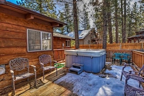 Jacuzzi Located on the Back Deck