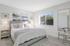 Master - King Bed