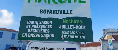 A Boyardville...