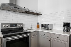 Fully equipped kitchen!