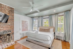 Spacious King bedroom with shared En Suite Bath + TV