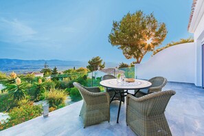Villa Octante image