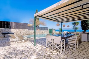 Villa Annie image